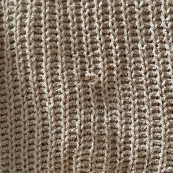 Express Sweater - Picture 3 of 3